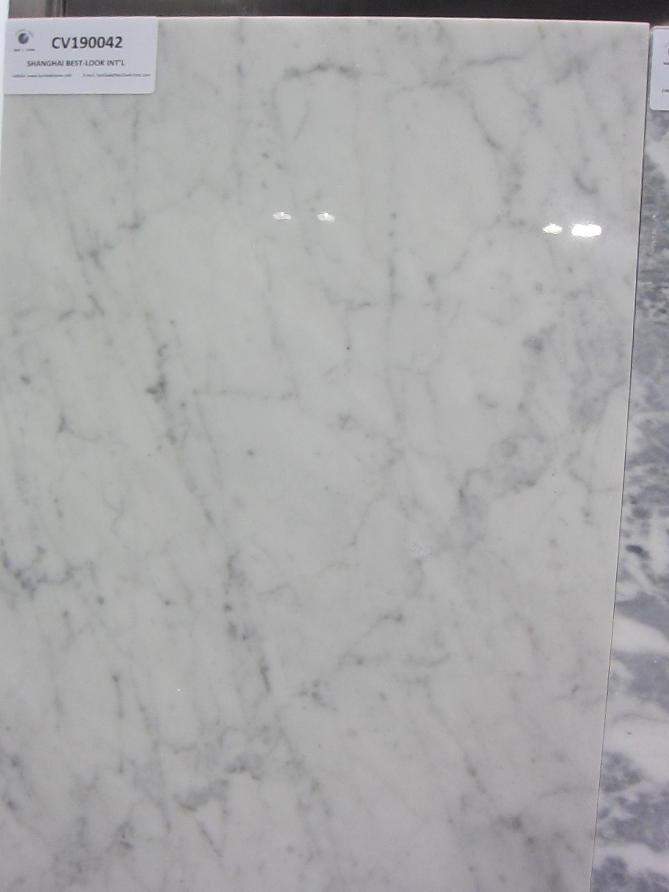 M924 Bianco Carrara